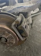 Суппорт задний правый Nissan Pathfinder (R51M) 2004-2013 2008 44001EB30A ВНЕДОРОЖНИК 2.5 D YD25DDTI