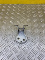 Петля двери ISUZU D-Max II (2012-2021) 2016 8981052960 ПИКАП 2.5 D 4JK1