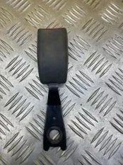 Ответная часть ремня безопасности Toyota Land Cruiser Prado 150 (2009-2023) 2013 7323060550 ВНЕДОРОЖНИК 3.0 D 1KDFTV