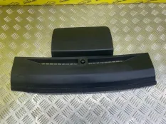 Пластик салона Land Rover Discovery V (2016-н.в.) 2018 HY32044A98A 3.0 D 30DDTX