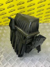 Корпус воздушного фильтра Land Rover Range Rover Evoque I (2011-2018) 2014 BJ329600AE 2.2 D 224DT