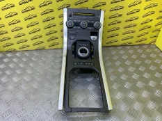 Консоль центральная Land Rover Range Rover Evoque I (2011-2018) 2011 LR033422 2.2 D 224DT