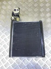 Испаритель кондиционера Land Rover Discovery V (2016-н.в.) 2018 LR056368 3.0 D 30DDTX