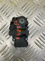 Моторчик заслонки печки Land Rover Discovery V (2016-н.в.) 2018 MF1139301650 3.0 D 30DDTX