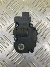 Моторчик заслонки печки Mercedes-Benz M-class W164 (2005-2011) 2010 A1648202042