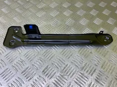 Кронштейн Zeekr 001 (2021-2024) 2022 8889639808