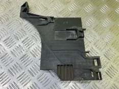 Крепление фары левой Land Rover Range Rover Evoque I (2011-2018) 2011 LR044484 2.2 D 224DT