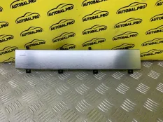 Накладка декоративная на торпедо Land Rover Range Rover Evoque I (2011-2018) 2011 BJ32045R61BB 2.2 D 224DT