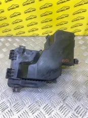 Крышка блока предохранителей Audi A6 (2004-2010) 2007 4F2937576