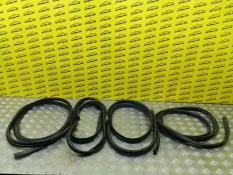 Уплотнитель ISUZU D-Max II (2012-2021) 2014 8982018920 ПИКАП 2.5 D 4JK1