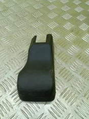 Пластик салазок сиденья Toyota Land Cruiser Prado 150 (2009-2023) 2011 7212460100 ВНЕДОРОЖНИК 4.0 I 1GRFE