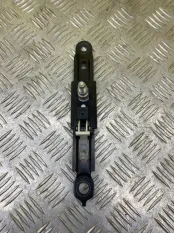 Механизм регулировки высоты ремня безопасности Toyota Land Cruiser Prado 150 (2009-2023) 2011 7320053010 ВНЕДОРОЖНИК 4.0 I 1GRFE