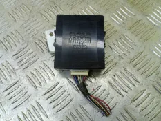 Блок управления полным приводом Toyota Hilux (2005-2015) 2014 8953371040 ПИКАП 2.5 D 2KDFTV