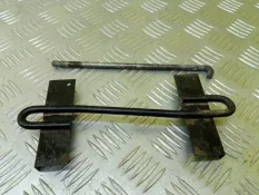 Крепление аккумулятора Mitsubishi L200 (2006-2015) 2013 MR461680 ПИКАП 2.5 D 4D56
