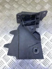 Дефлектор радиатора Volkswagen Amarok (2010-н.в.) 2011 2H0121329A ПИКАП 2.0 D CDCA