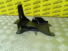 Кронштейн Toyota Sequoia II 2008 - 2022 2013 587080C010 ВНЕДОРОЖНИК 5.7 I 3URFE