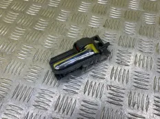 Ручка двери внутренняя передняя правая Toyota Hilux (2005-2015) 2013 692050D080 ПИКАП 2.5 D 2KDFTV