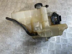 Бачок расширительный Toyota Land Cruiser 200 (2008-2021) 2009 1647051030