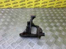 Кронштейн двигателя Toyota Hilux (2015-2021) 2017 871010K060 ПИКАП 2.4 D 2GDFTV