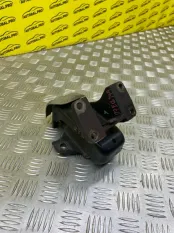 Подушка крепления двигателя Toyota Hilux (2015-2021) 2017 123610L020 ПИКАП 2.4 D 2GDFTV