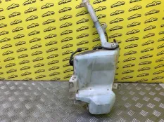 Бачок омывателя Mitsubishi L200 (2006-2015) 2011 8260A169 ПИКАП 2.5 D 4D56