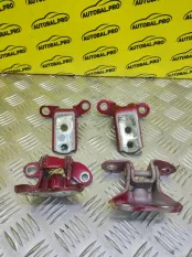 Петля двери Toyota Hilux (2015-2021) 2021 687700D030 ПИКАП 2.8 D 1GDFTV, правая