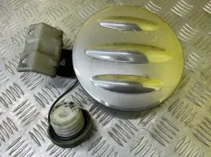 Лючок топливного бака Mitsubishi L200 (2006-2015) 2010 5940A031 ПИКАП 2.5 D 4D56