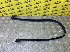 Уплотнитель двери передней левой Land Rover Range Rover Evoque I (2011-2018) 2014 LR027337 2.2 D 224DT
