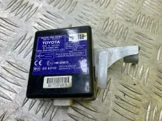 Блок управления двери Toyota Hilux (2005-2015) 2013 897410K033 2.5 D 2KDFTV