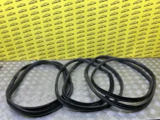 Уплотнитель Ford Ranger III (2011-2023) 2014 5293383 ПИКАП 2.2 D