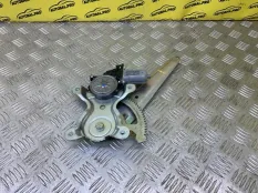 Стеклоподъемник электр. задний левый Toyota Hilux (2005-2015) 2013 698040K010 ПИКАП 2.5 D 2KDFTV
