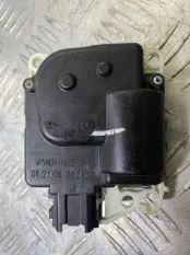 Моторчик заслонки печки Nissan Pathfinder (R51M) 2004-2013 2010 VP5NEH19E616EB ВНЕДОРОЖНИК 2.5 D YD25DDTI