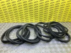 Уплотнитель Toyota Hilux (2005-2015) 2014 623310K070 ПИКАП 2.5 D 2KDFTV
