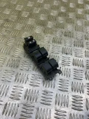 Блок управления стеклоподъемниками Toyota Land Cruiser Prado 150 (2009-2023) 2012 8404033100 2.7 I 2TRFE