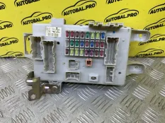 Блок предохранителей Toyota Land Cruiser Prado 120 (2002-2009) 2004 8273060120 ВНЕДОРОЖНИК 3.0 D