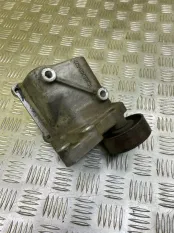 Кронштейн компрессора кондиционера Toyota Hilux (2005-2015) 2013 884200K050 ПИКАП