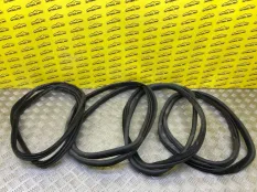 Уплотнитель Land Rover Range Rover Evoque I (2011-2018) 2016 LR048307 ВНЕДОРОЖНИК 2.0 D 204DTD