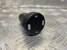 Разъем AUX / USB Land Rover Discovery V (2016-н.в.) 2018 FK7219010AB 3.0 D 30DDTX