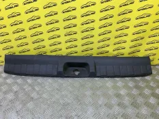 Накладка замка багажника Nissan Pathfinder (R51M) 2004-2013 2005 84990EB300 ВНЕДОРОЖНИК 2.5 D YD25DDTI