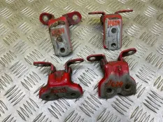 Петля двери Toyota Hilux (2005-2015) 2014 6871002070 ПИКАП 2.5 D 2KDFTV