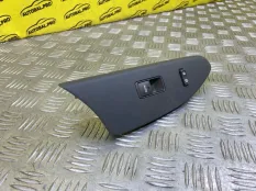 Кнопка стеклоподъемника переднего правого Lexus LX 570 (2007-2022) 2008 8481050020 ВНЕДОРОЖНИК 5.7 I 3URFE