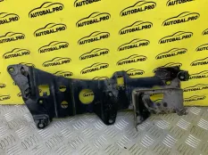 Кронштейн Lexus LX 570 (2007-2022) 2008 489D060010 ВНЕДОРОЖНИК 5.7 I 3URFE