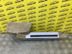 Накладка на порог внутренняя задняя правая Lexus LX 570 (2007-2022) 2008 6793060040 ВНЕДОРОЖНИК 5.7 I 3URFE