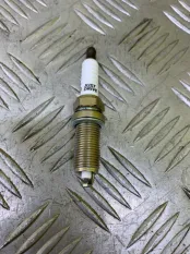 Свеча зажигания Toyota Land Cruiser Prado 150 (2009-2023) 2015 ER15YS9