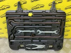 Набор инструментов штатный Toyota Land Cruiser Prado 120 (2002-2009) 2004 0912060200 ВНЕДОРОЖНИК 3.0 D