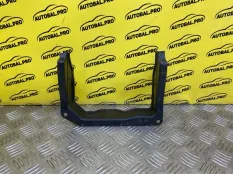 Крепление аккумулятора Land Rover Range Rover Evoque I (2011-2018) 2014 BJ3202214A ВНЕДОРОЖНИК 2.2 D 224DT