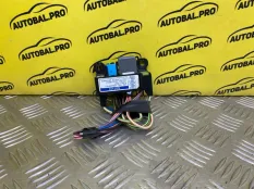 Блок предохранителей Toyota Hilux (2005-2015) 2008 90987T2002 ПИКАП 3.0 D 1KDFTV