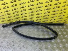 Уплотнитель Toyota Hilux (2005-2015) 2008 681520K010 ПИКАП 3.0 D 1KDFTV