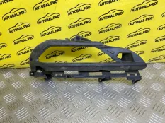 Кронштейн фары противотуманной левой Volvo XC60 II (2017-н.в) 2021 31425179 2.0 D D420T8, передний левый