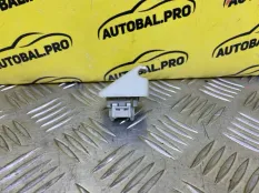 Крепление (крючок) солнцезащитного козырька Volvo XC60 II (2017-н.в) 2021 32367961 2.0 D D420T8